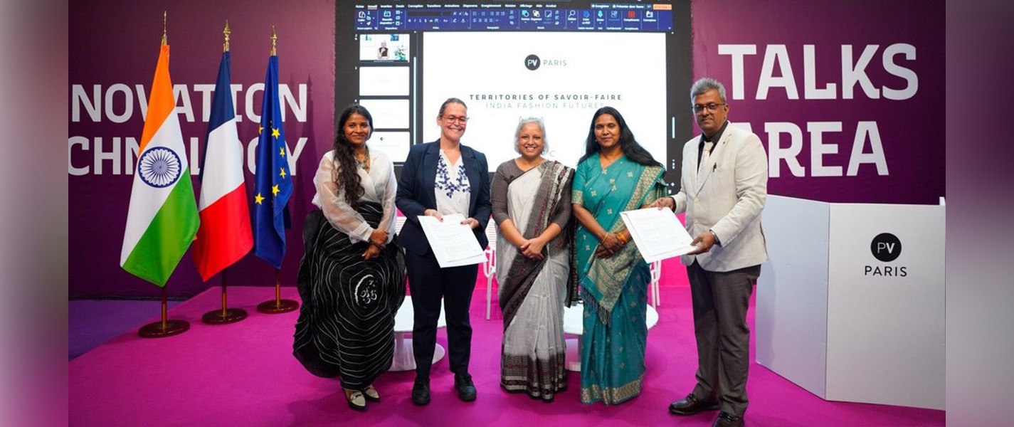 MoU exchange between Handloom Export Promotion Council(HEPC) and Première Vision in Paris