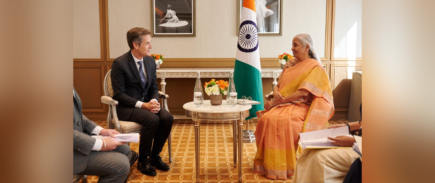 Union Minister for Finance & Corporate Affairs Smt. Nirmala Sitharaman met Mr. Sébastien Bougon, President, Flying Whales, in Paris.