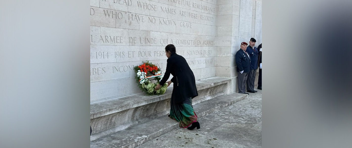 DCM Eenam Gambhir pays solemn tribute at Neuve-Chapelle and Villers-Guislain Memorials to Indian Soldiers who served on French soil during the World Wars