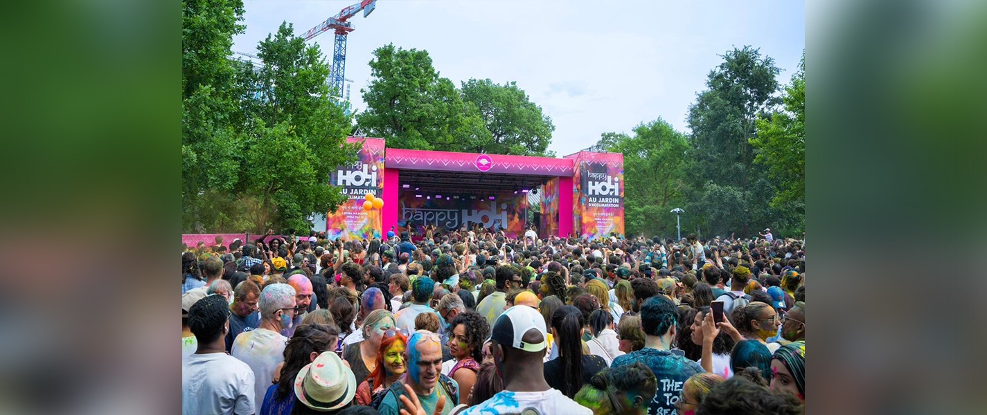 Holi Celebrations at Jardin d’Acclimatation, Paris.